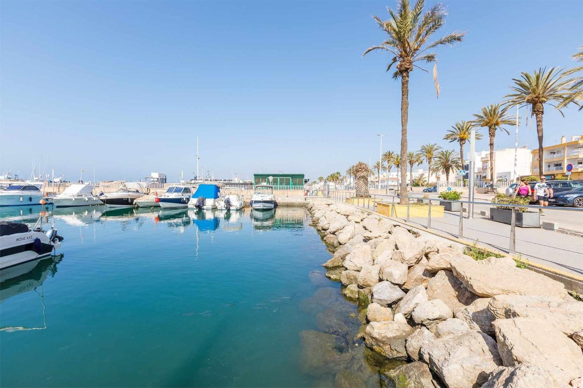 A&n Seaport 2a Caleta De Velez