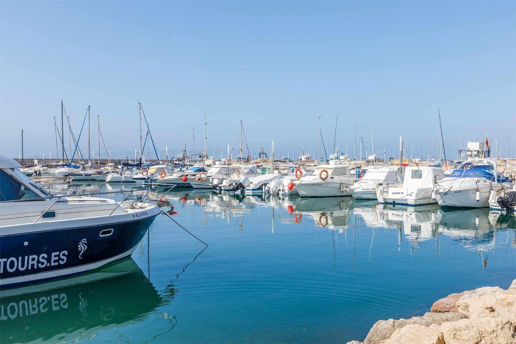 A&n Seaport 2a * Caleta De Velez